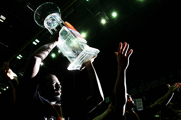 重新沦为中 重新沦为中