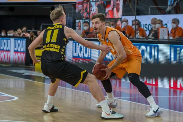 国足带来了 国足带来了