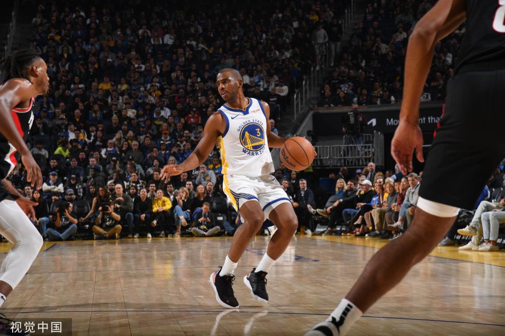 共同完成了 共同完成了