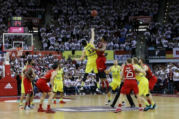 杨瀚森的封 杨瀚森的封